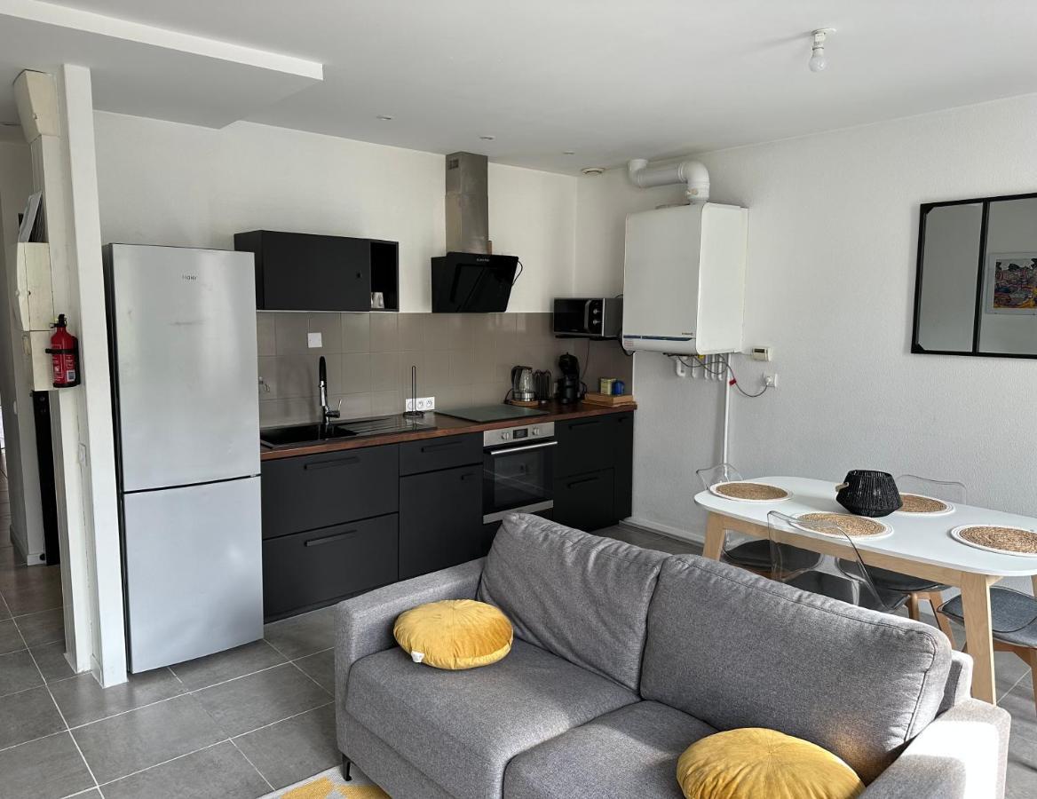 Appartement Avec Terrasse Au Puy Le Puy-en-Velay Exterior photo